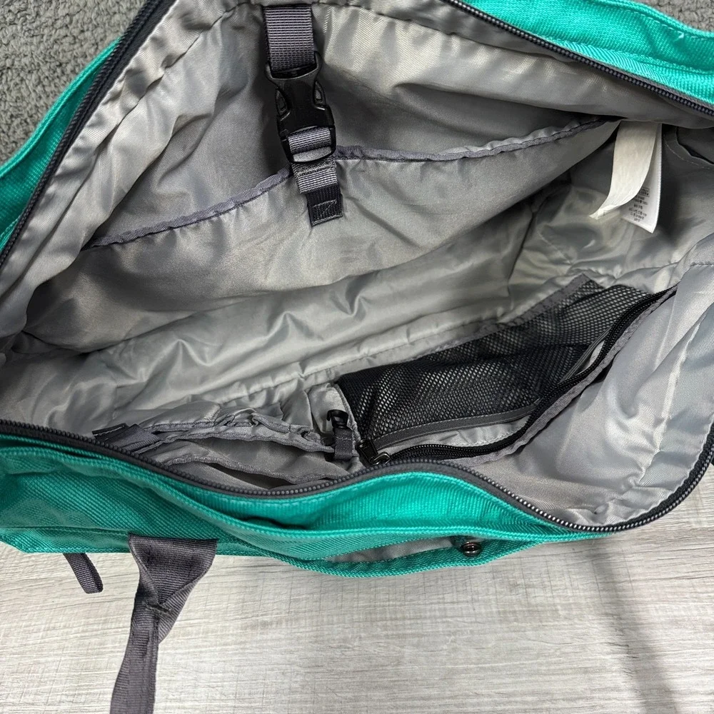 Patagonia Transport Tote 20L Green Laptop Bag Travel Briefcase Padded 49460‎